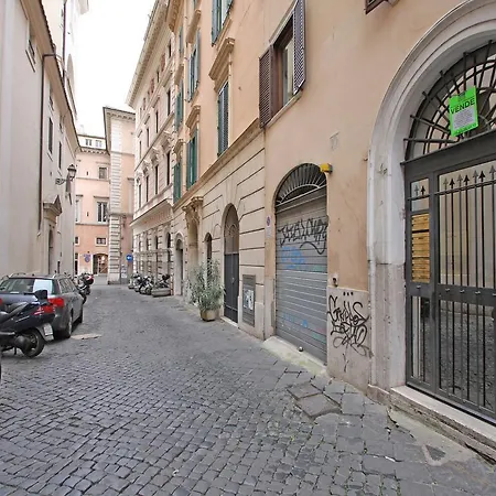 Pianellari Studio Apartment *